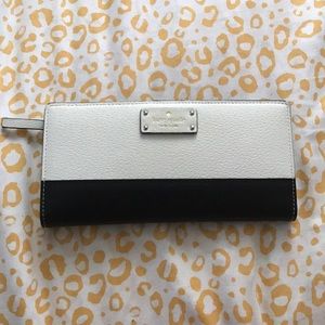 BRAND NEW KATE SPADE ♠️ WALET